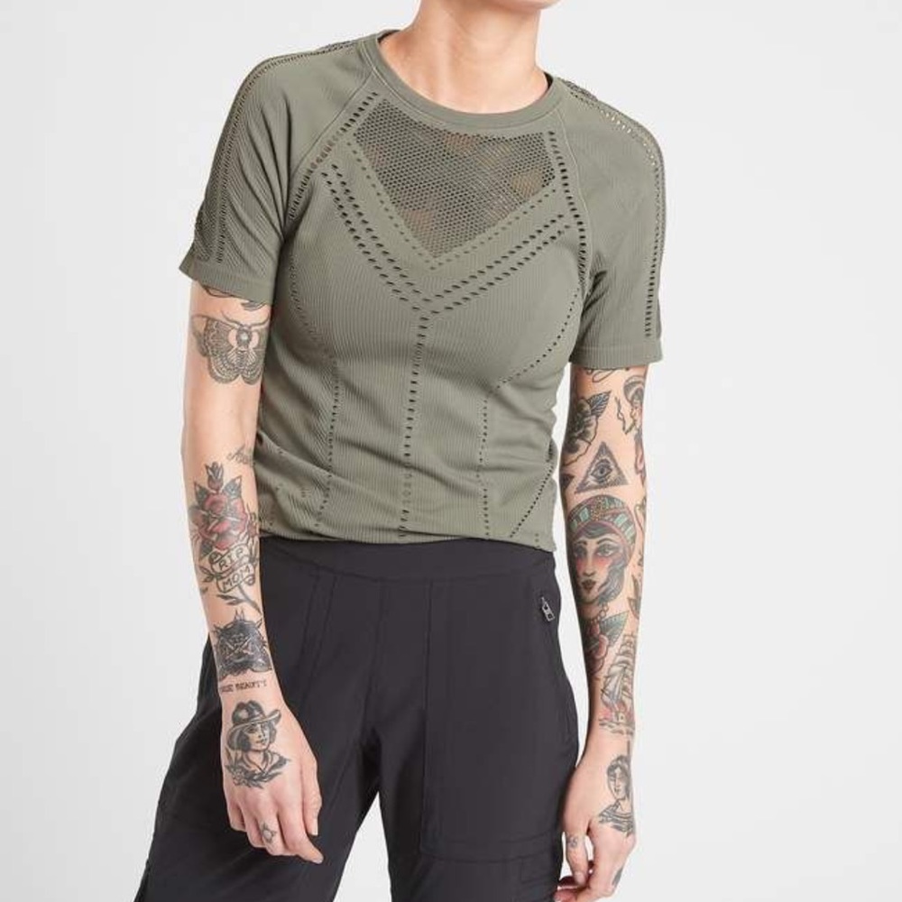Athleta Oxygen Tee